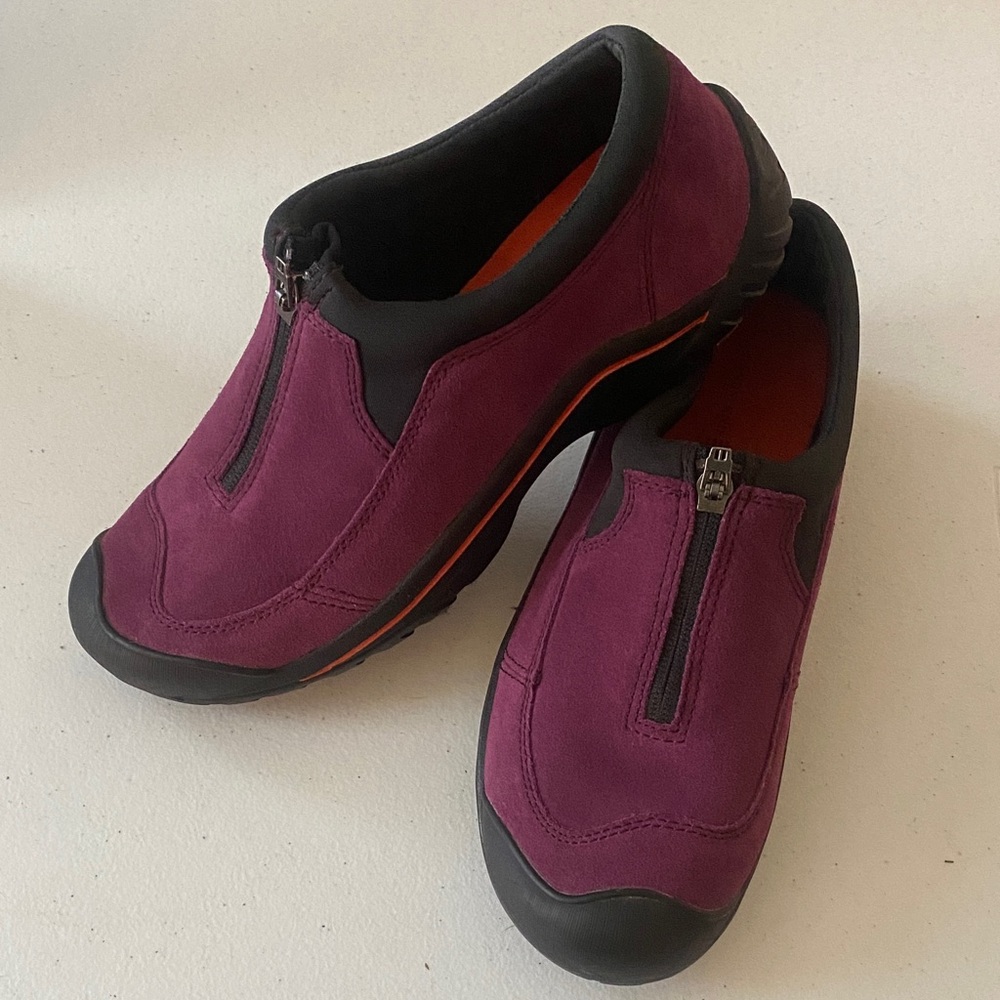 Lands' End Women's Zip-Up Purple Athletic Shoes